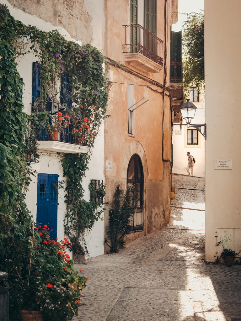 Calles de la ciudad antigua de Ibiza